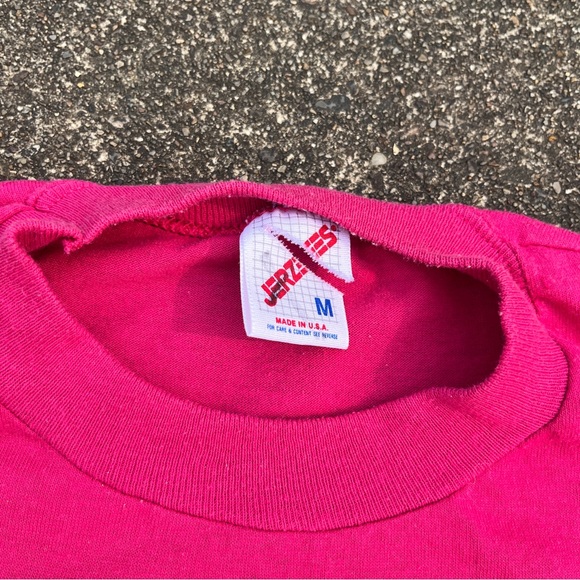 Vintage Pink Peanuts Snoopy and Woodstock Grandma T-shirt Size Medium - Picture 2 of 3